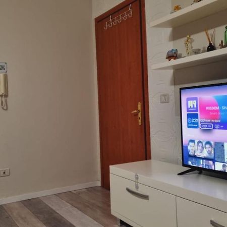 Liqeni Thate, Tirane Apartment Екстериор снимка