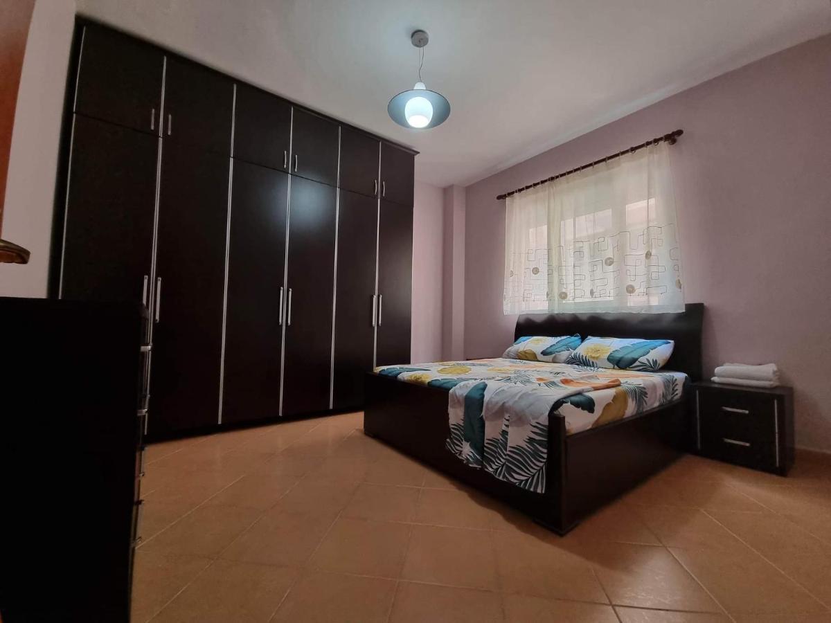 Liqeni Thate, Tirane Apartment Екстериор снимка