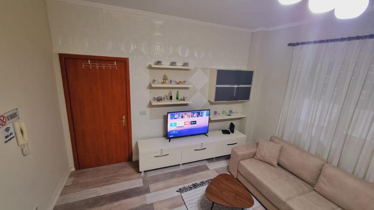Liqeni Thate, Tirane Apartment Екстериор снимка